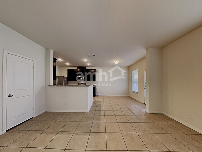 Building Photo - 7822 Creekshore Cove