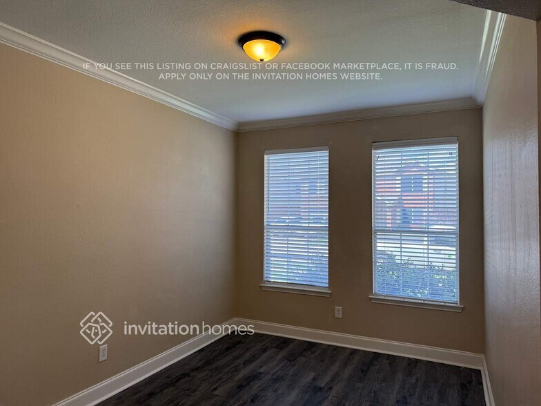 Building Photo - 8441 Shallow Creek Dr