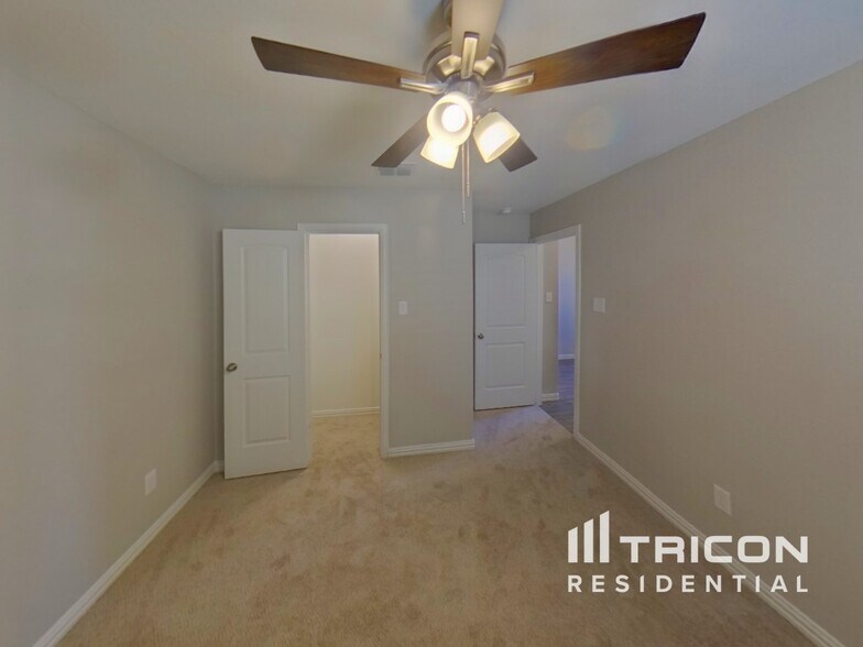 Building Photo - 791 Bayberry Ln