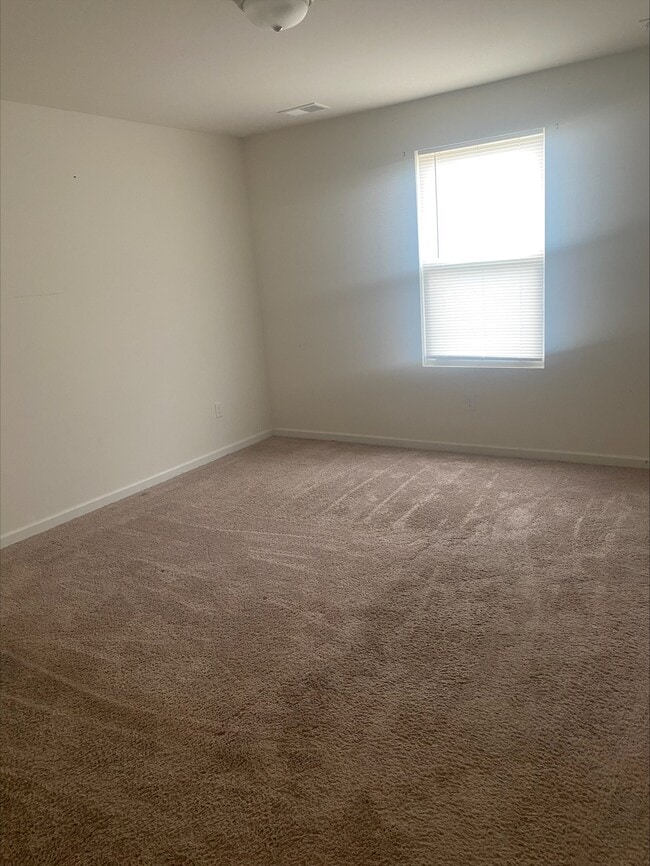 Building Photo - 603 Deborah Ct