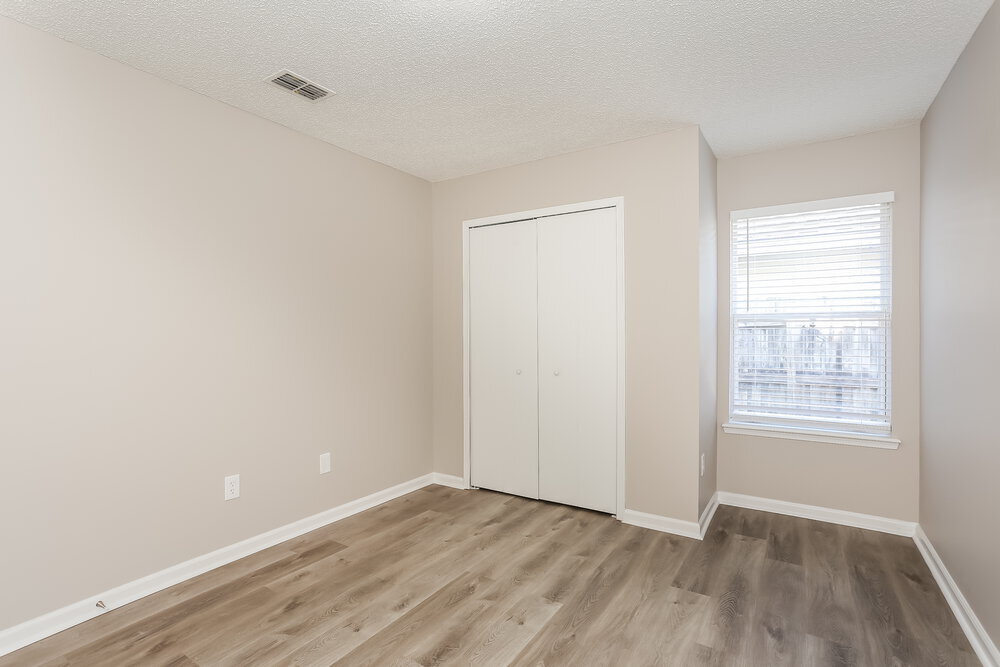 Building Photo - 3014 Caroline Crest Dr E