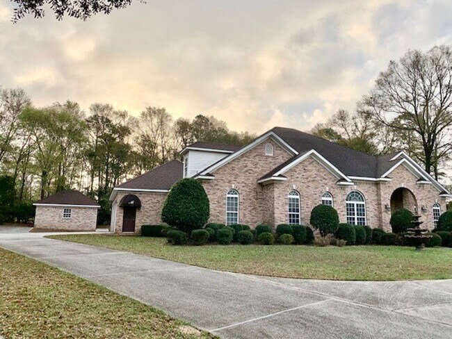 Building Photo - 3281 Benyard Dr