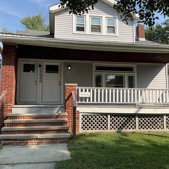 Building Photo - 17000 Melgrave Ave