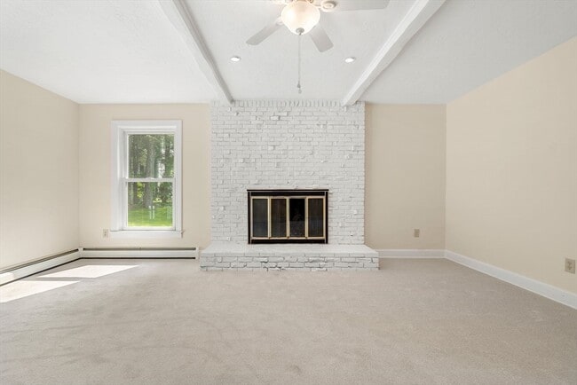 Building Photo - 10 Sumac Cir
