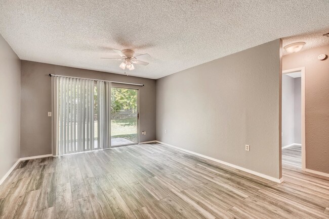 Building Photo - 16406 Spruce Cove St