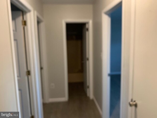 Building Photo - 203 E Penn Ave