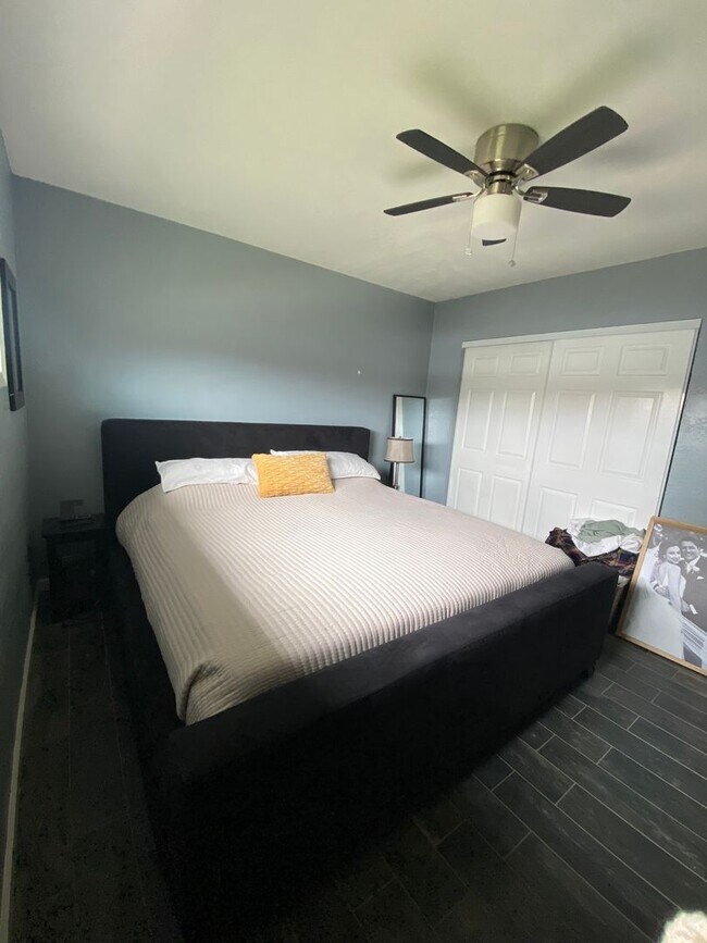 Building Photo - Gorgeous, Spacious 3 bed / 1 bath located near Encanto, San Diego!