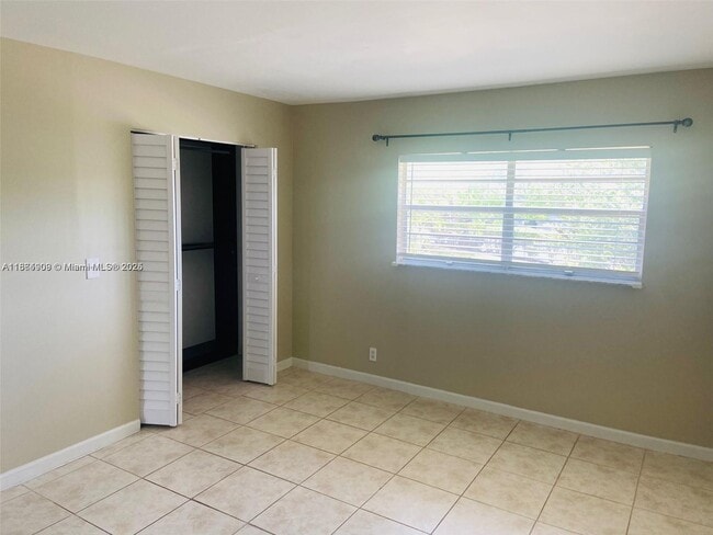 Building Photo - 4668 NW 9th Dr