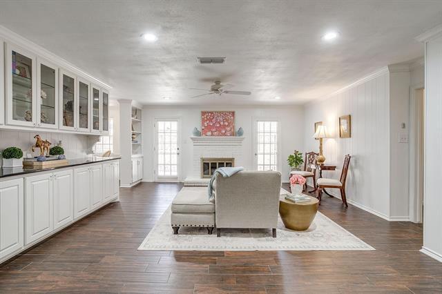 Building Photo - 1147 Roaring Springs Rd