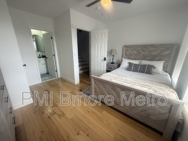 Building Photo - 1756 E North Ave