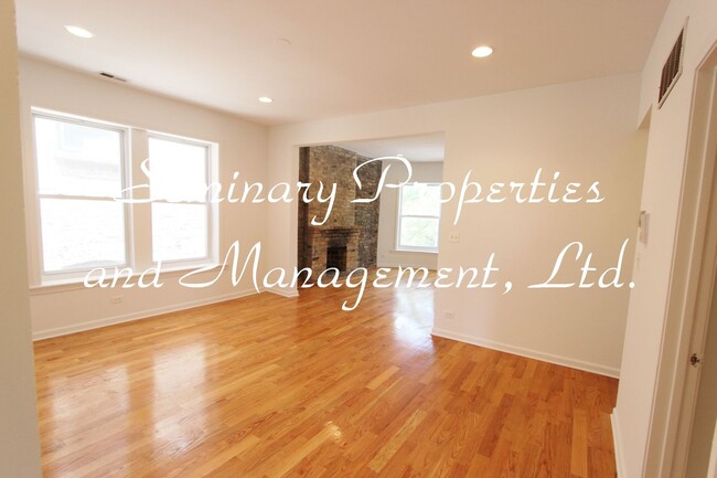 Interior Photo - 3453-55 N Bosworth