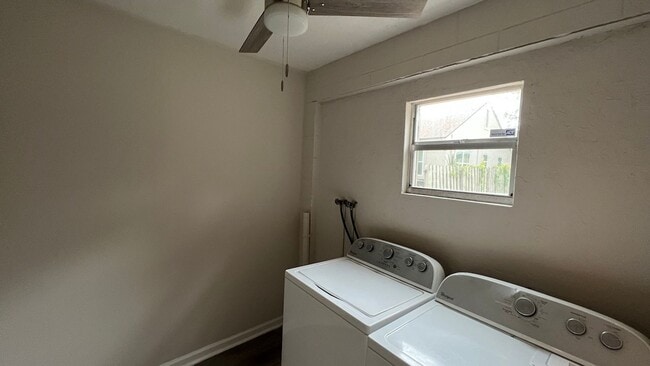 Building Photo - 1-Bedroom, 1-Bath Detached House – Mills50...