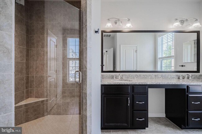Building Photo - 23654 Hopewell Manor Terrace