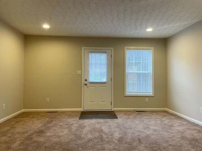 Building Photo - 407 Upper Stone Ave