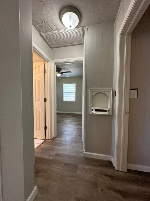 Building Photo - 3208 NW 30th St