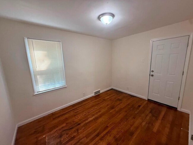 Building Photo - 11031 Courville St