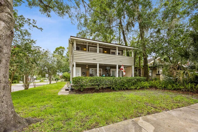 Building Photo - 3643 Herschel St