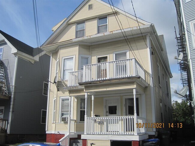 Primary Photo - 27 Penn St