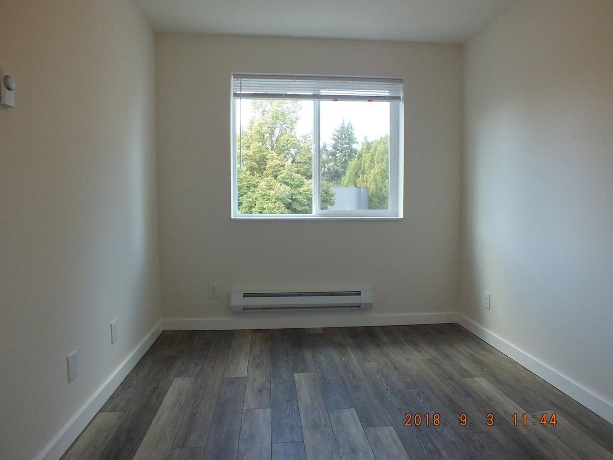 Building Photo - 12544 15th Ave NE