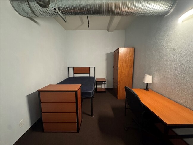 Building Photo - 135 Washington St