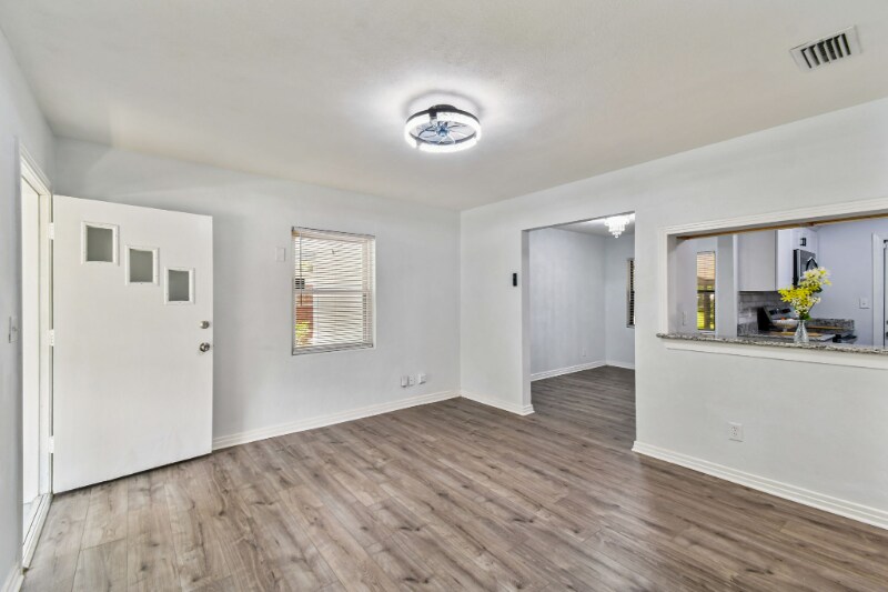 Building Photo - 3606 Jammes Rd