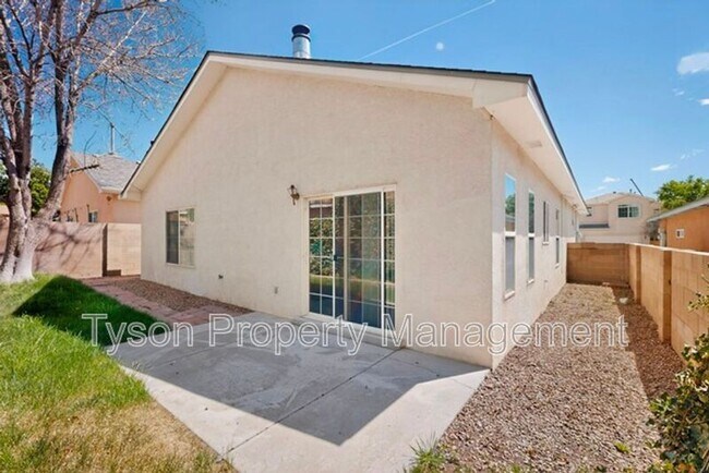 Building Photo - 7411 Peregrine Rd NE