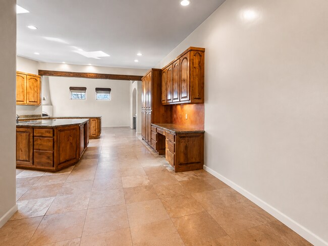 Building Photo - 61 Paseo Del Antilope