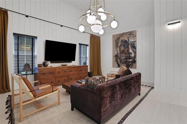 Building Photo - 11291 Serenbe Ln