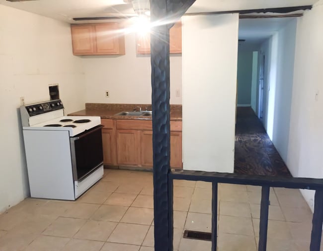 Building Photo - Lawless Mobile Home Park