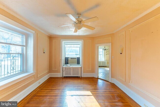 Building Photo - 2216 Georges Ln