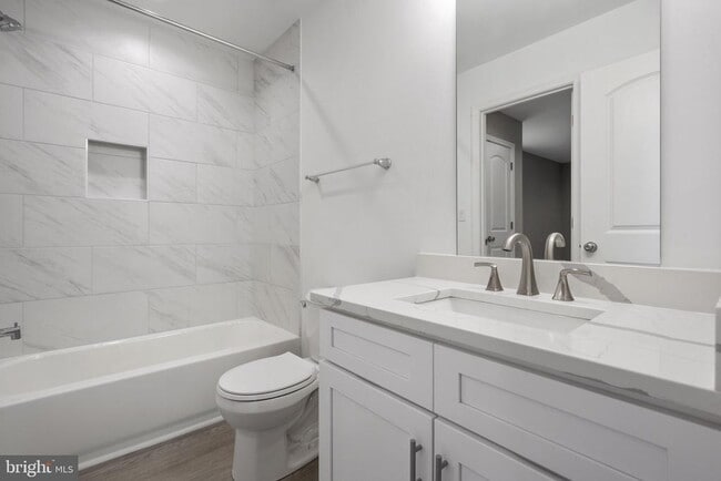 Building Photo - 2253 Papermill Rd