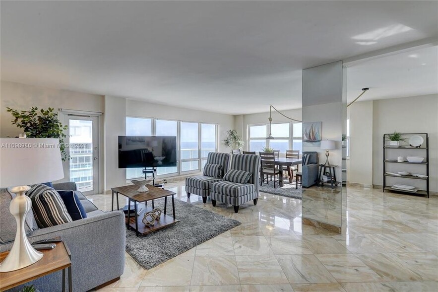 Building Photo - 3410 Galt Ocean Dr