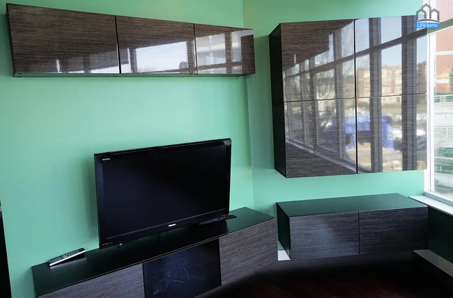 Building Photo - Elevated City Living: Expansive 2-Bed, 2-Bath Condo in PDX – Parking & Most Utilities Included!