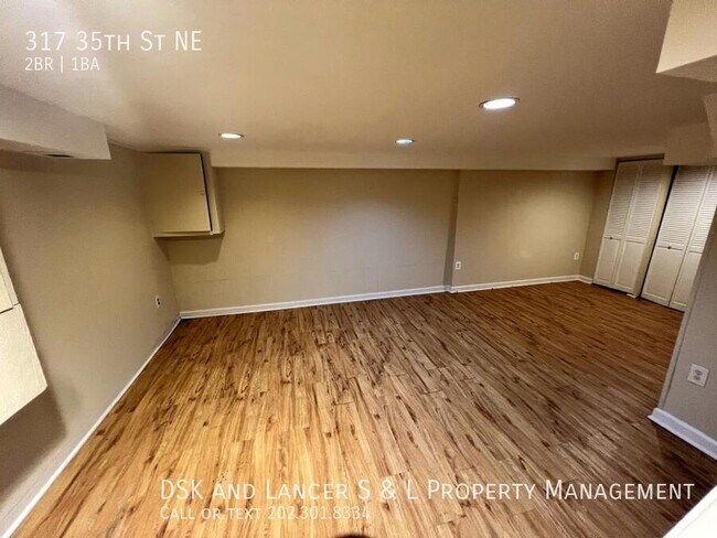 Building Photo - 317 35th St NE