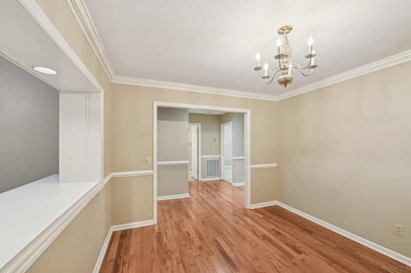 Building Photo - 507 Apple Ln
