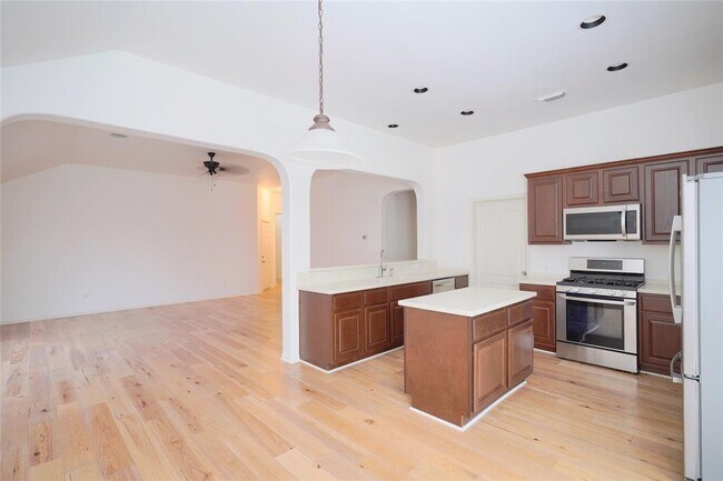 Building Photo - 11713 Larch Valley Dr