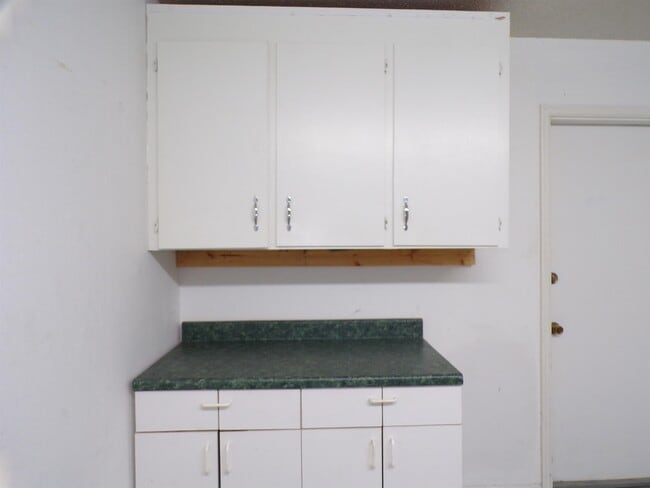 Building Photo - 106 Dawn