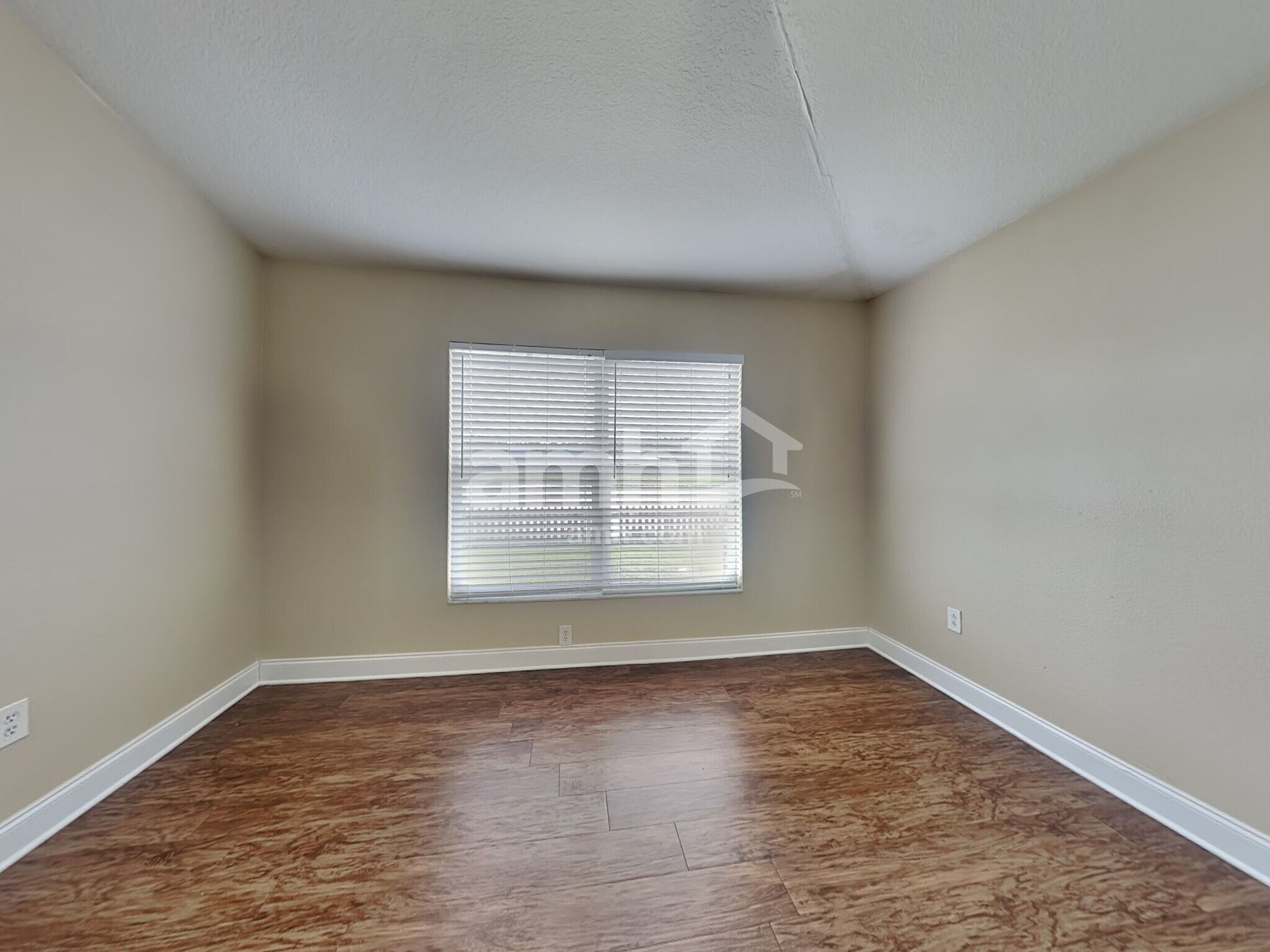 Building Photo - 29425 Crossland Dr