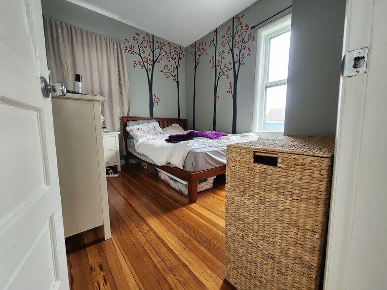 Bedroom 1 - 410 Norfolk St