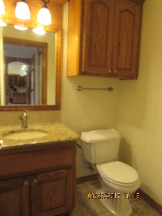 Building Photo - TWO STORY HOME LOCATED IN THE SILVER CREEK...
