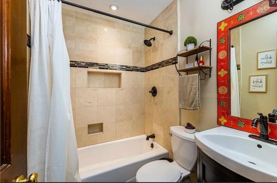 Building Photo - 283 N Highland St