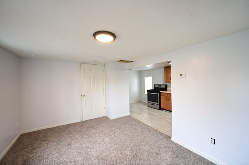 Building Photo - 1901 Neville Dr