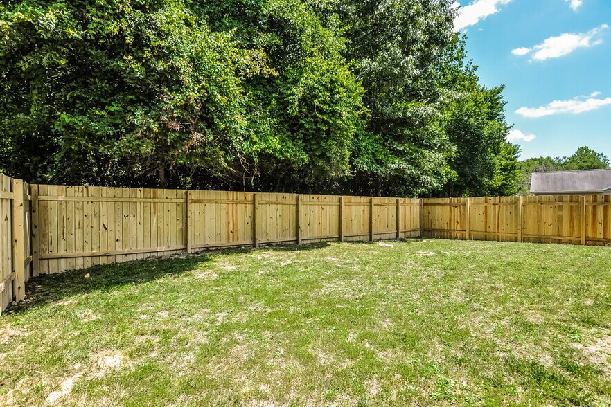 Building Photo - 3805 Hopper St