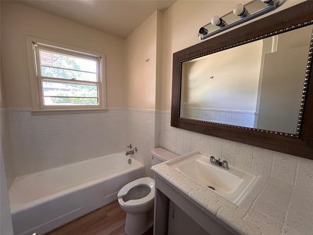 Building Photo - 509 Davis Dr