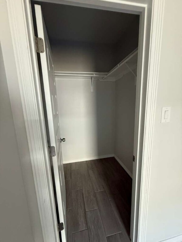 Building Photo - 1307 W Heritage Dr