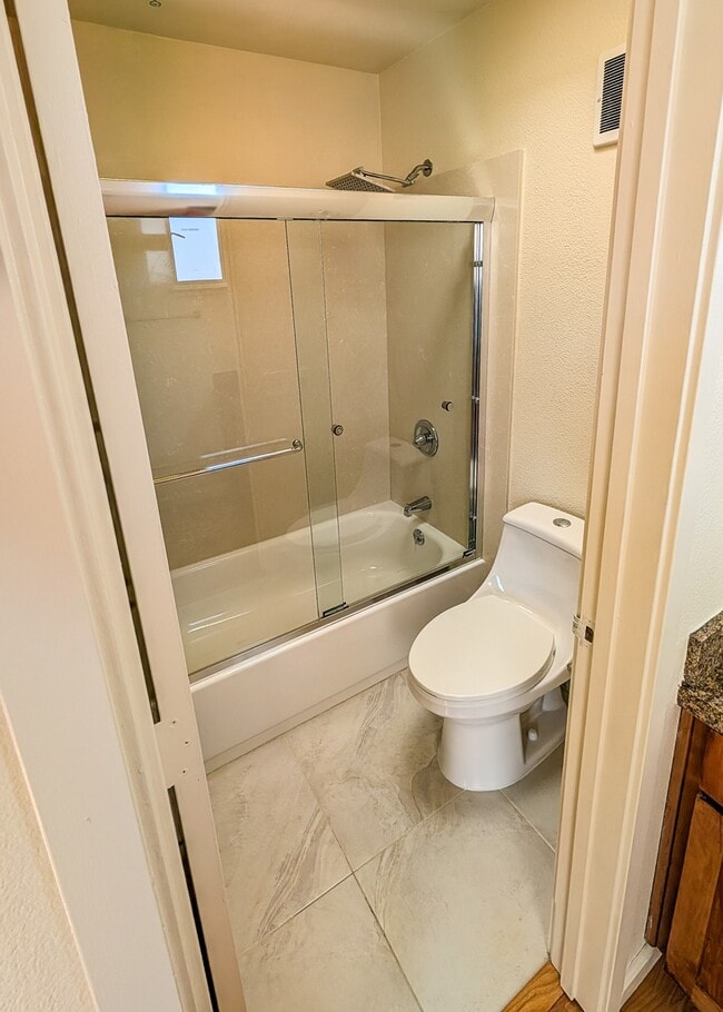 Building Photo - 950 Harrison St