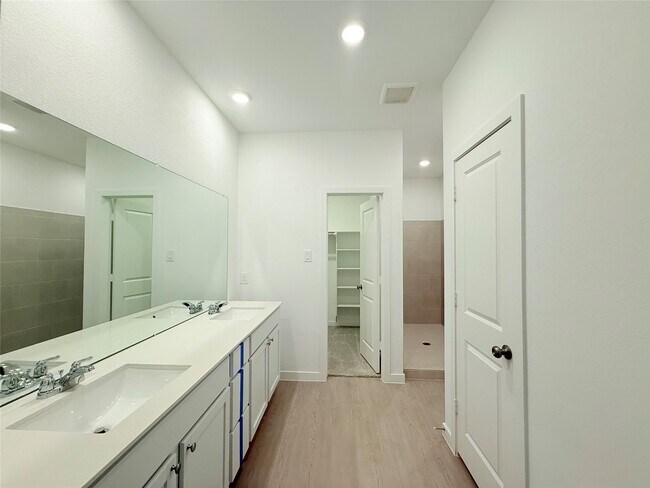 Building Photo - 16538 Mesquite Fld Dr