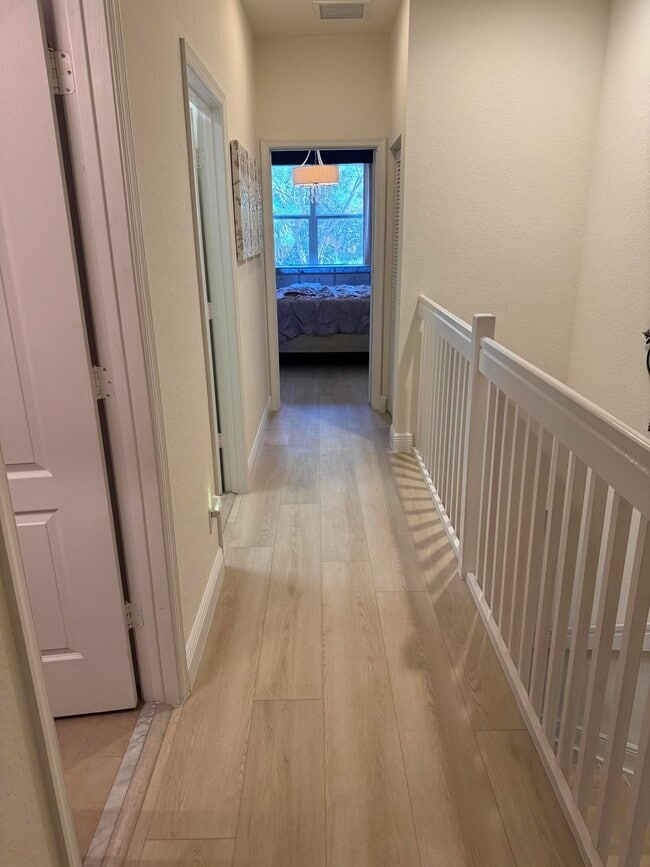 Building Photo - 3063 SW Otter Ln