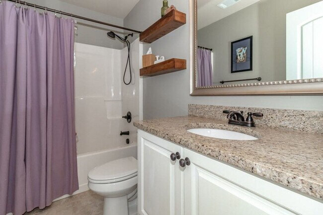 Building Photo - 5461 Everlook Cir