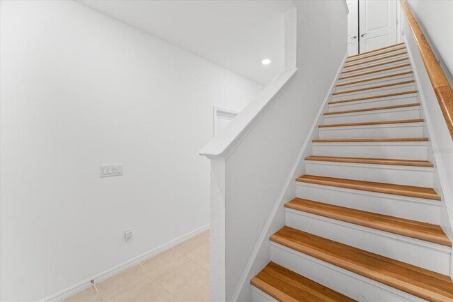 Building Photo - 8508 Lunar Skye St
